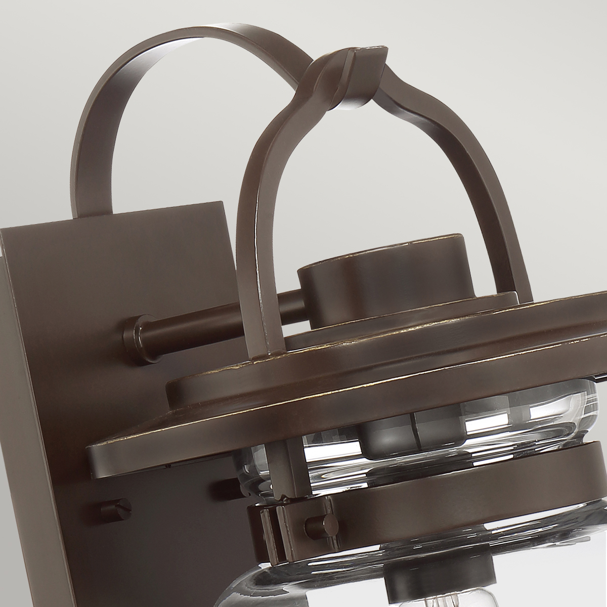 картинка Настенный фонарь Quoizel, Арт. QN-LASALLE-M-WT от магазина Одежда+ 2