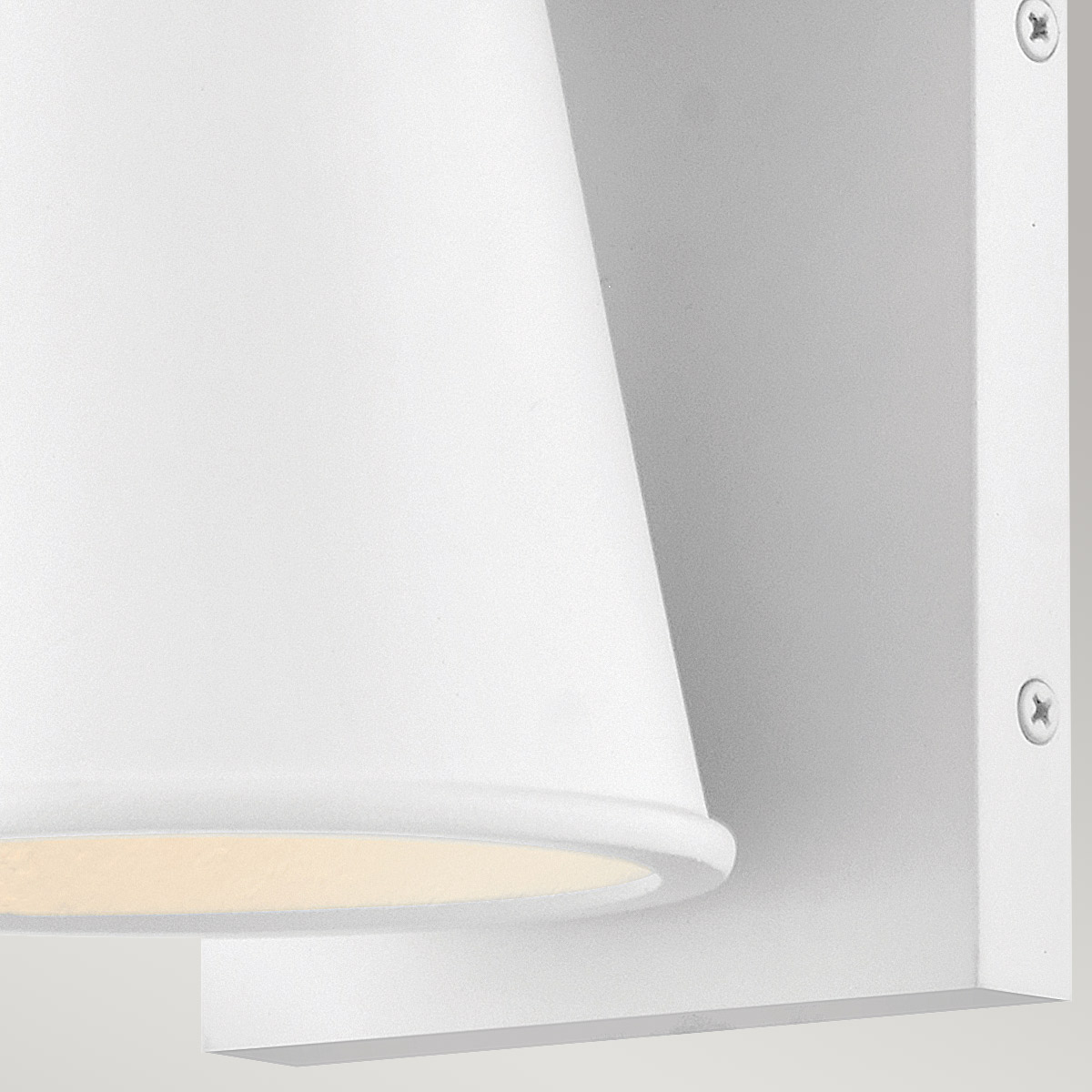 картинка Настенный фонарь Hinkley, Арт. HK-HANS-S-WHT от магазина Одежда+ 6