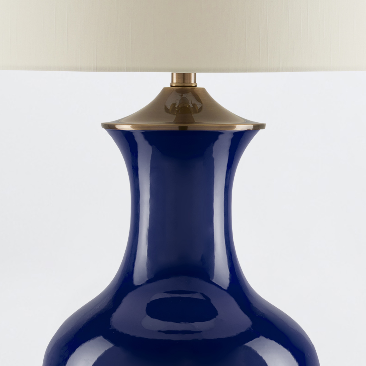 Дизайнерская настольная лампа Lilou, стиль:  5