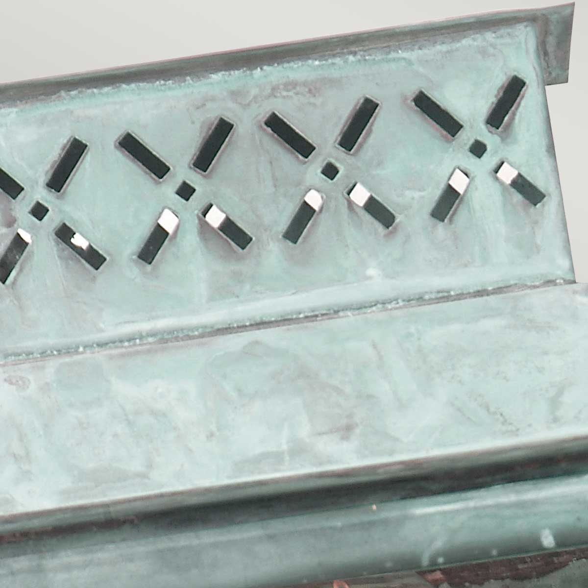 картинка Настенный фонарь Elstead Exterior, Арт. LAMBETH-PALACE-V от магазина Одежда+ 2