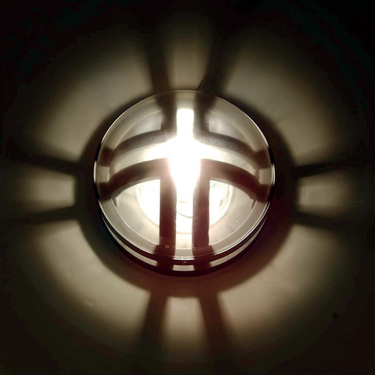 картинка Настенный фонарь  Elstead Lighting, Арт. FRIDA-F от магазина Одежда+ 3