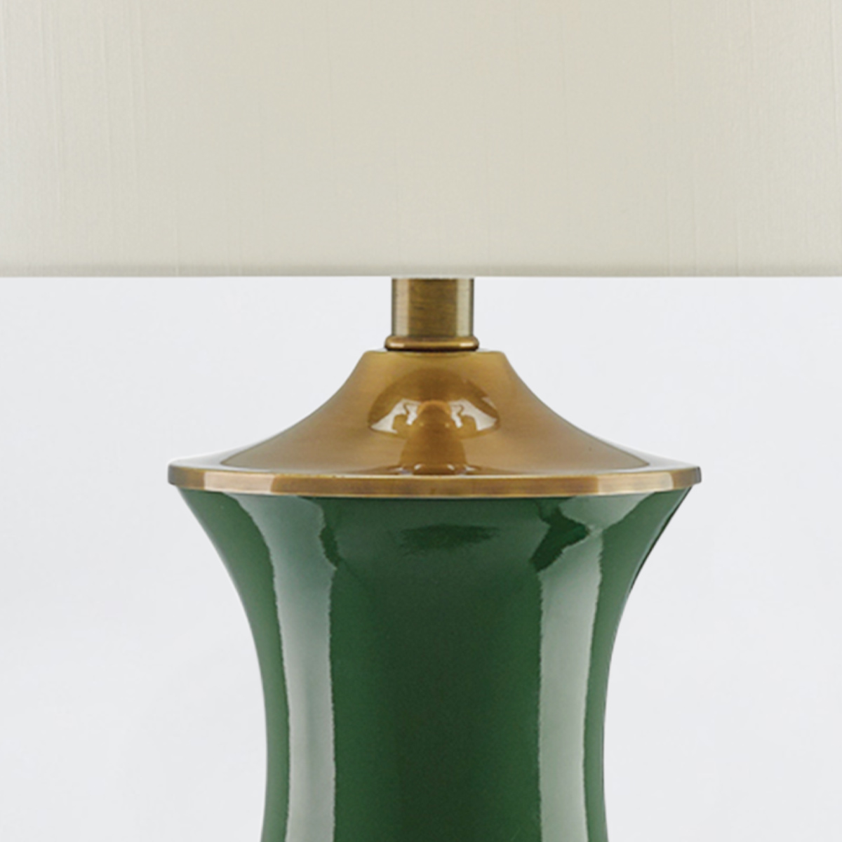 Дизайнерская настольная лампа Lilou, стиль:  2