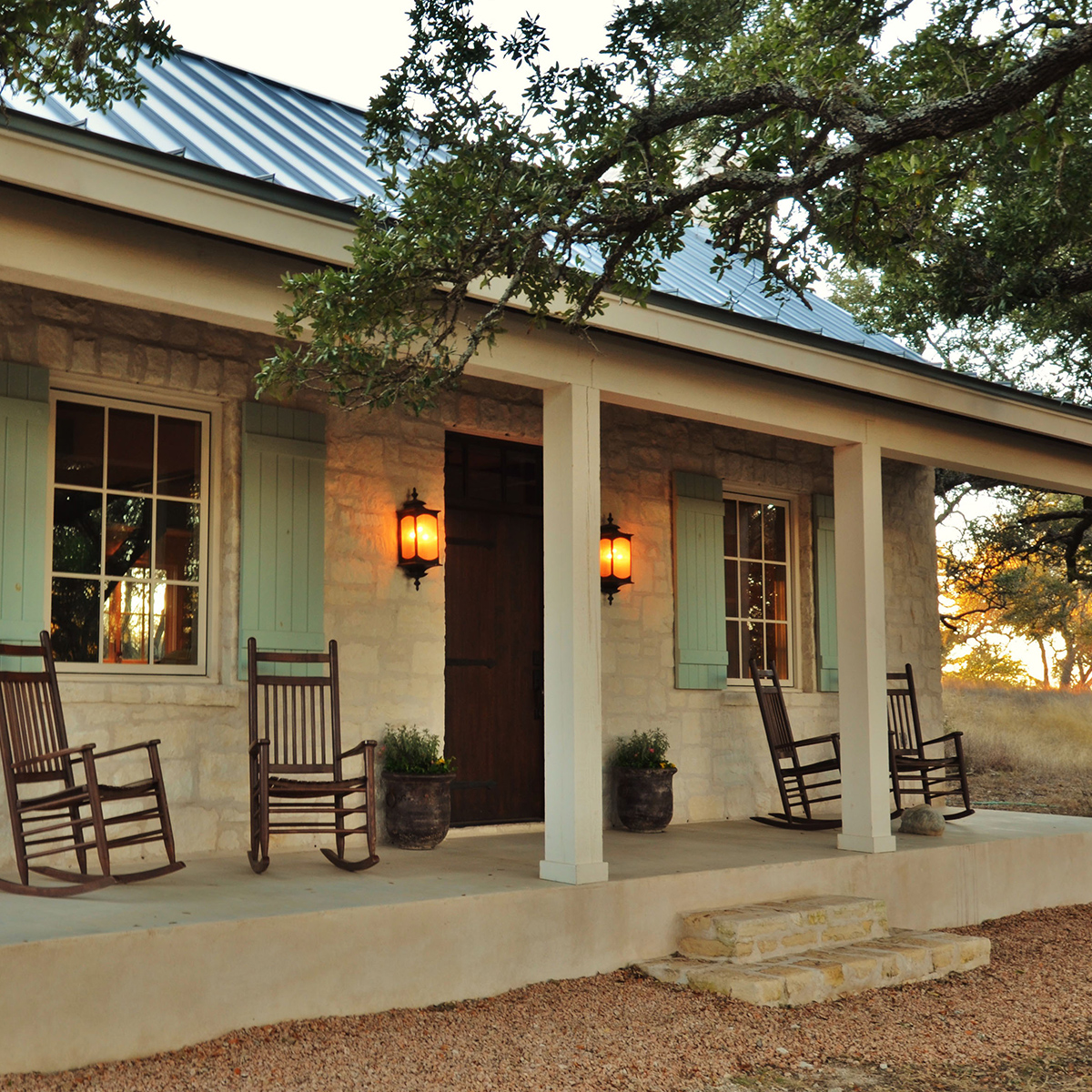 картинка Настенный фонарь Feiss, Арт. QN-MARKET-SQUARE-L от магазина Одежда+ 2