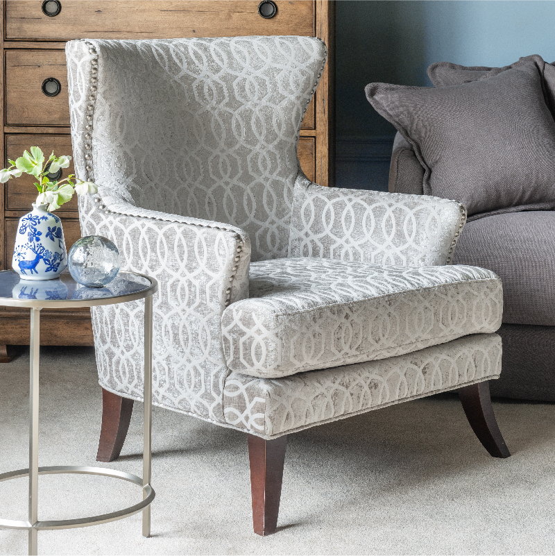 Диваны и кресла