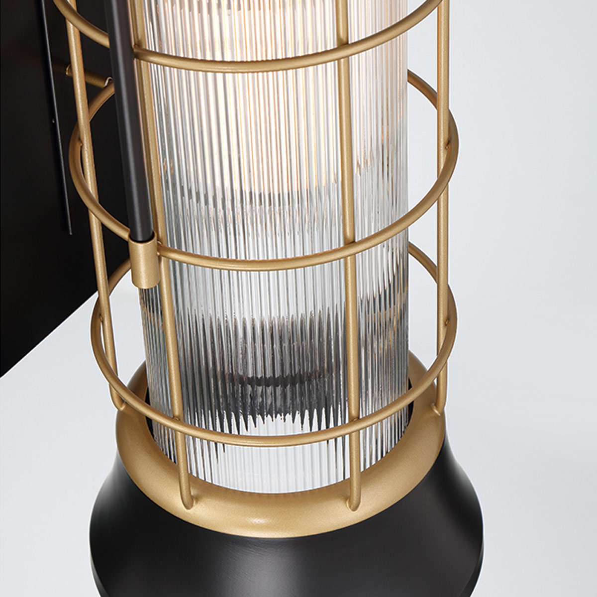 картинка Настенный фонарь Eurofase, Арт. QN-RIVAMAR-M-BLK-GD от магазина Одежда+ 3