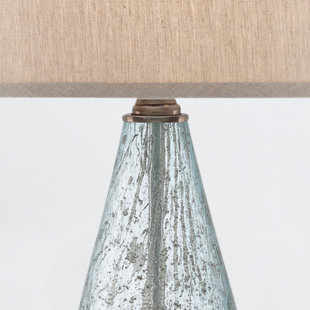 Дизайнерская настольная лампа Optimist, стиль:  2