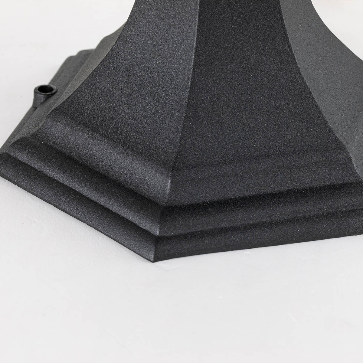 картинка Фонарь-пьедестал Elstead Lighting, Арт. BAYVIEW-3M-BK от магазина Одежда+ 4