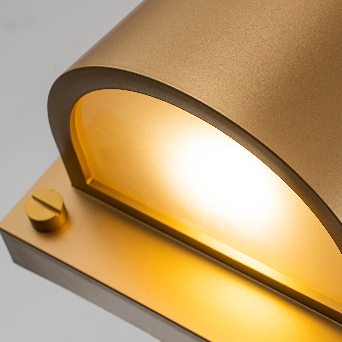 картинка Настенный фонарь Hinkley, Арт. HK-SCOUT-PHB от магазина Одежда+ 4