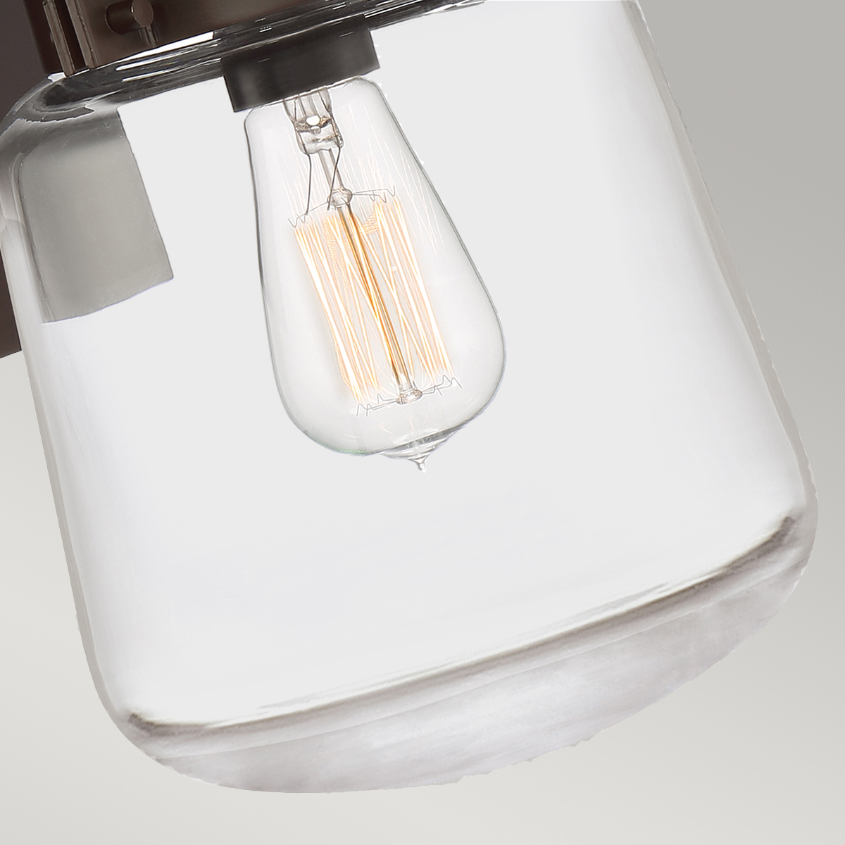 картинка Настенный фонарь Quoizel, Арт. QN-LASALLE-M-WT от магазина Одежда+ 4