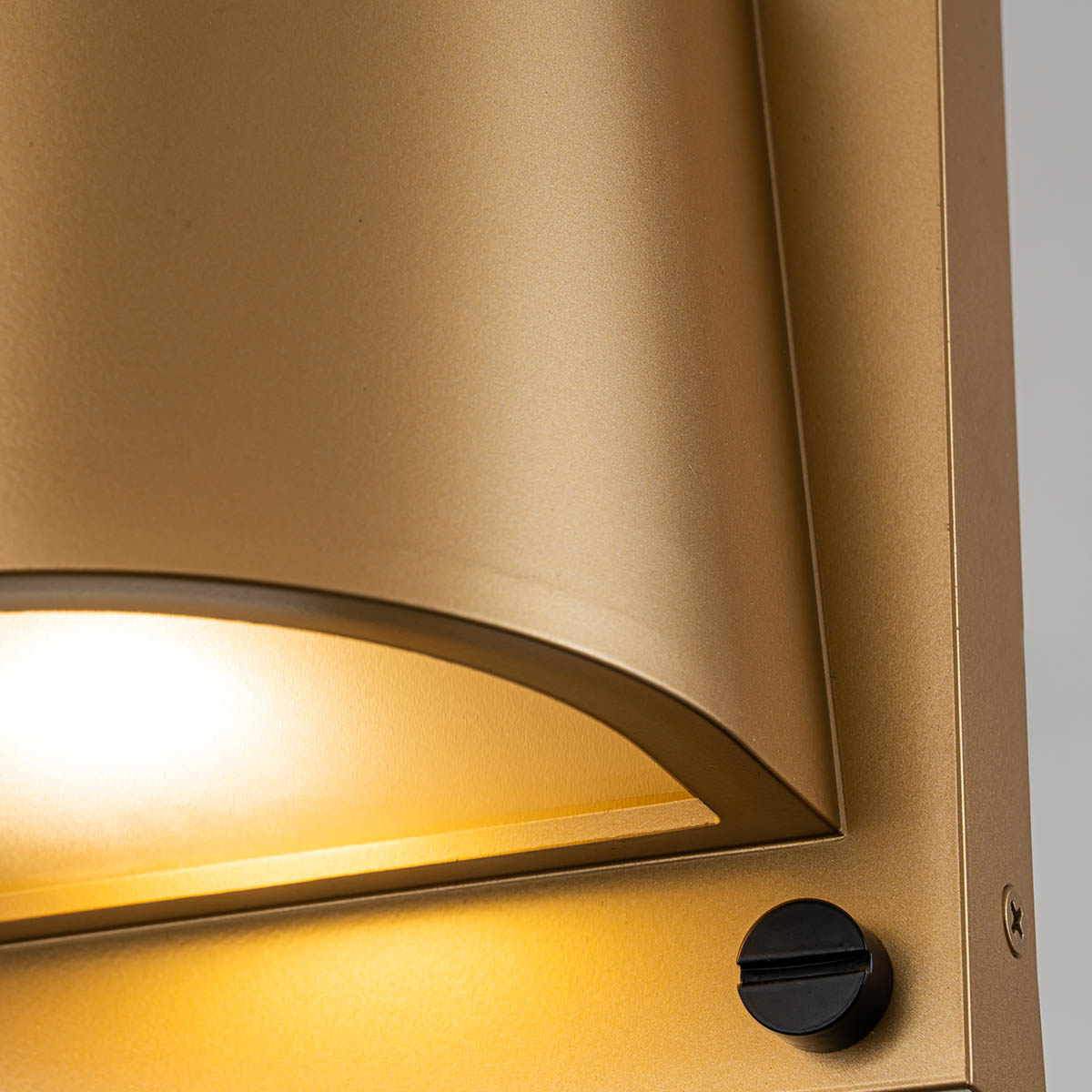 картинка Настенный фонарь Hinkley, Арт. HK-SCOUT-PHB от магазина Одежда+ 3