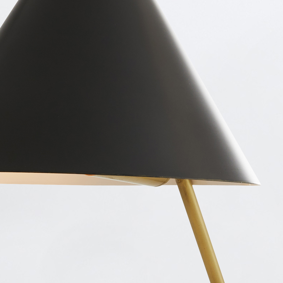 Дизайнерская настольная лампа Jenkins, стиль:  4