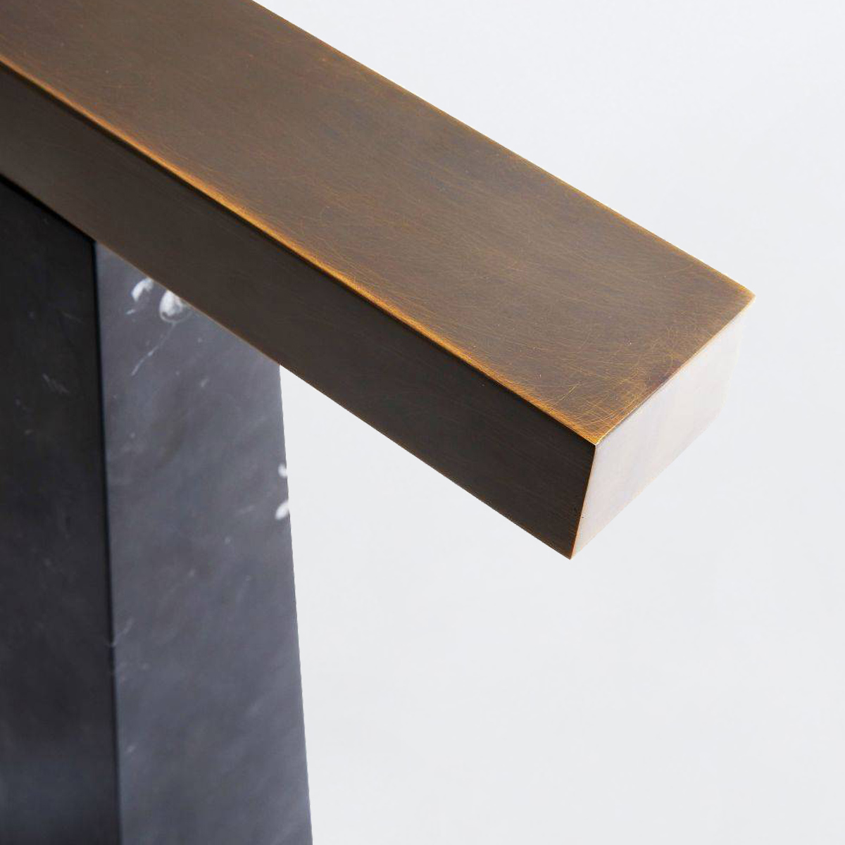 Дизайнерская настольная лампа Osbert, стиль:  5