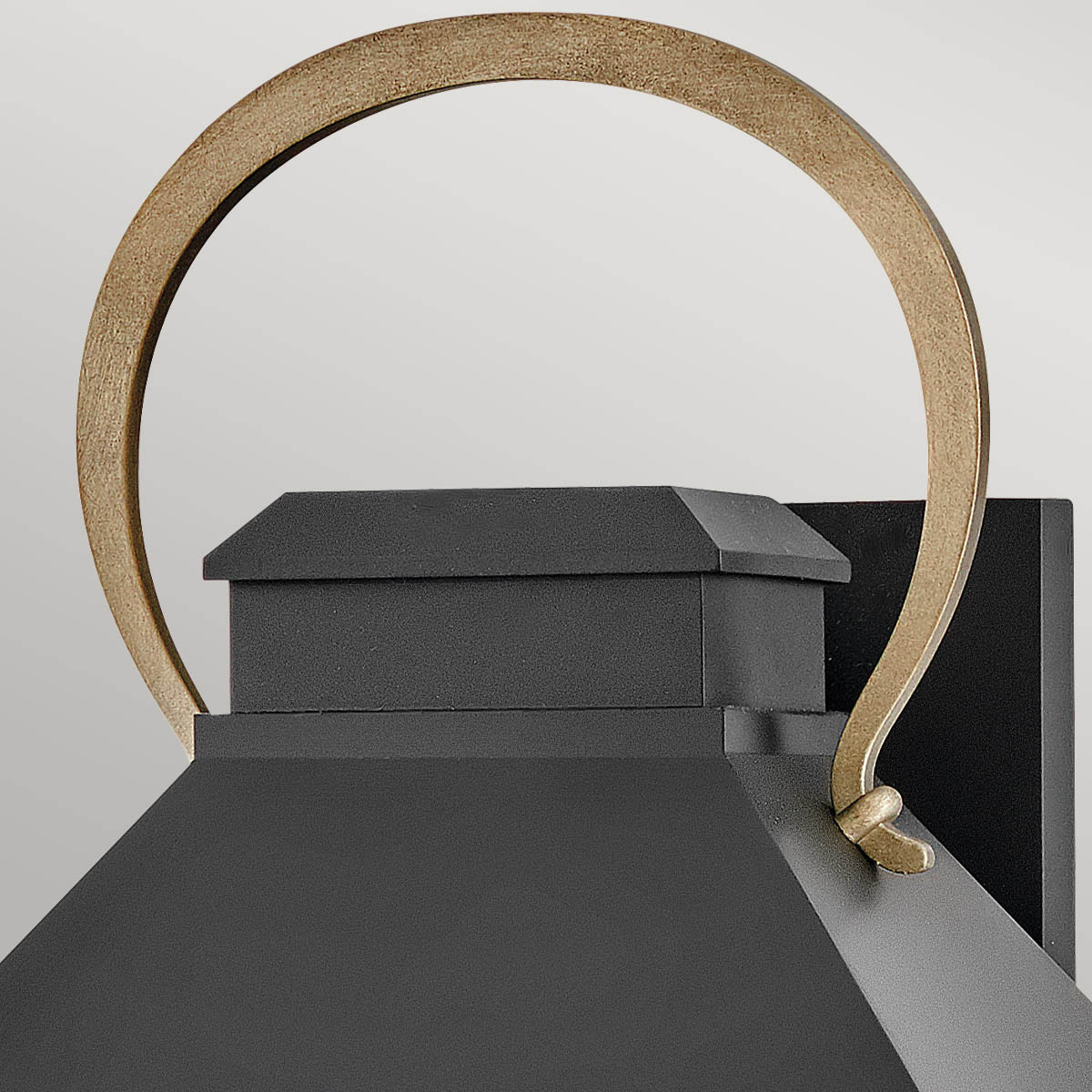 картинка Настенный фонарь Hinkley, Арт. HK-DAWSON-L от магазина Одежда+ 5