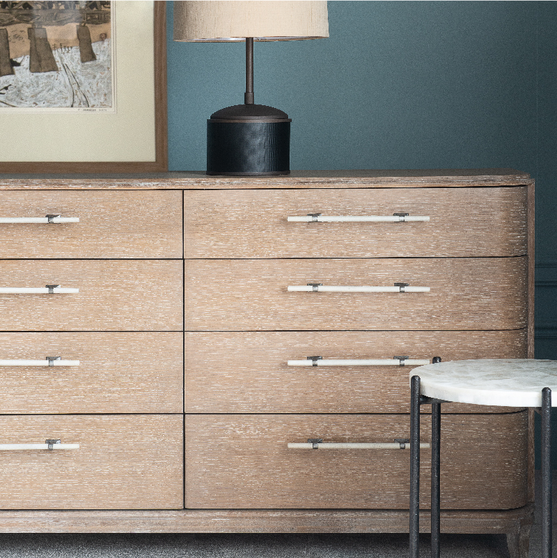 Тумбы и комоды