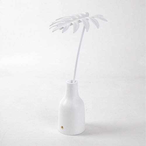 Дизайнерская настольная лампа Leaf Light, стиль: 