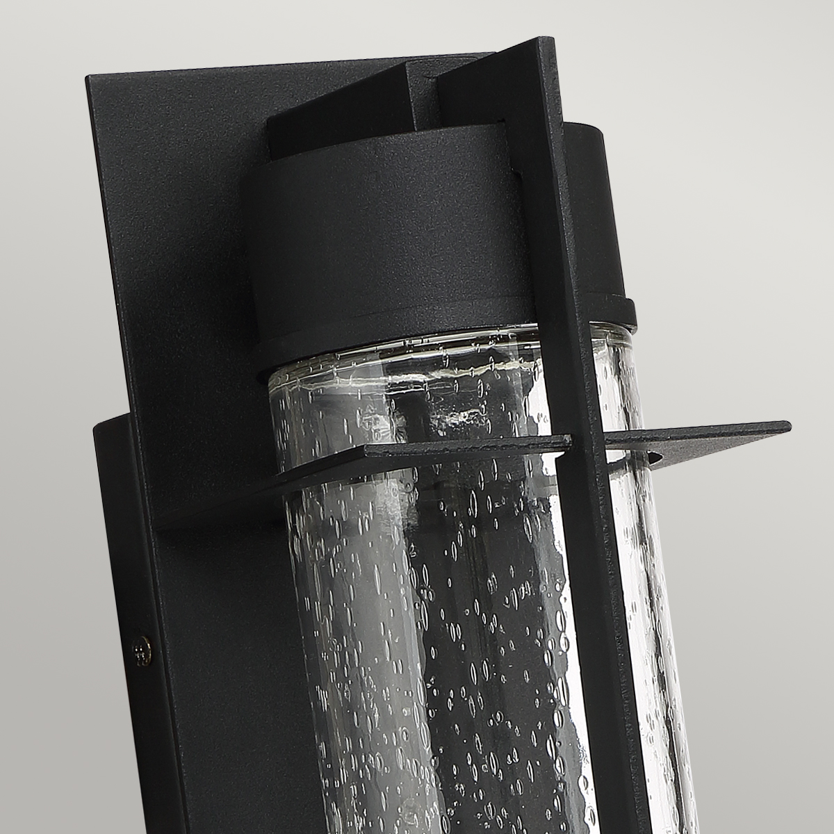 картинка Настенный фонарь Quoizel, Арт. QN-EAMES-LED-M-EK от магазина Одежда+ 2